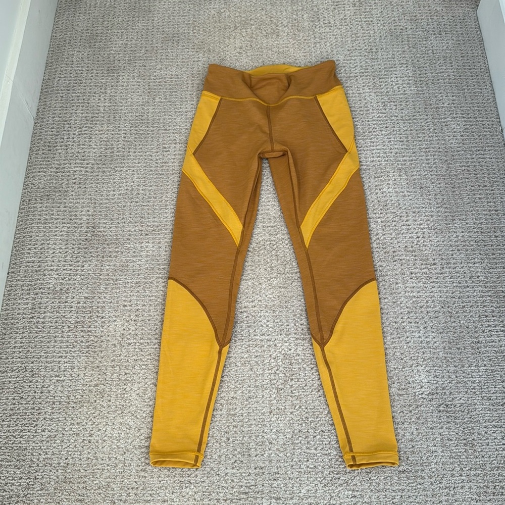 Lululemon Athletica Early Extension Tight Leggings Yellow Gold 8 - Picture 3 of 5